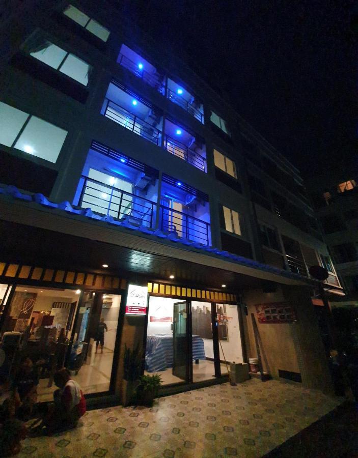 At Home Hotel Patong Exterior foto